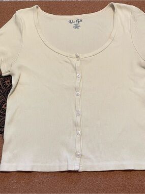 Brandy Melville 100% Cotton Eggshell Yellow Cream Ribbed Button-Front Crop Top